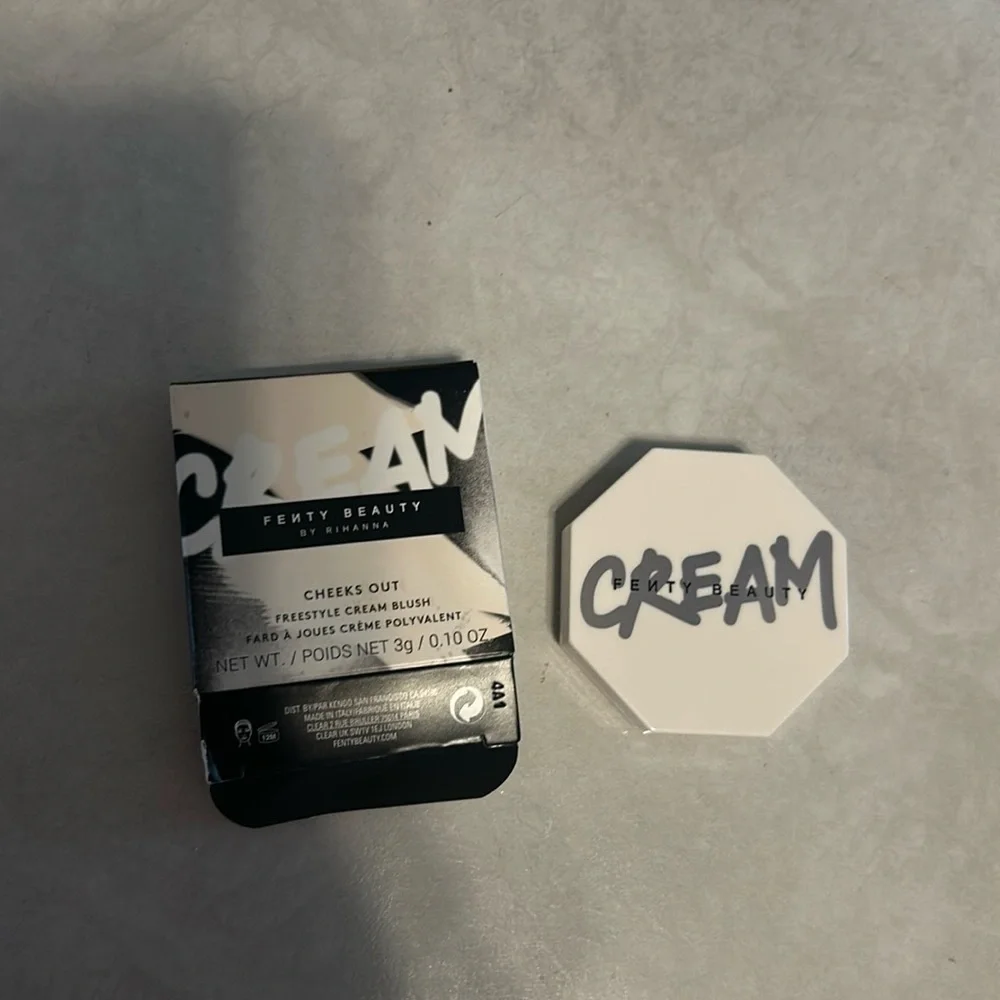 Fenty Beauty By Rihanna/Cheek Out/ Freestyle Cream Blush
